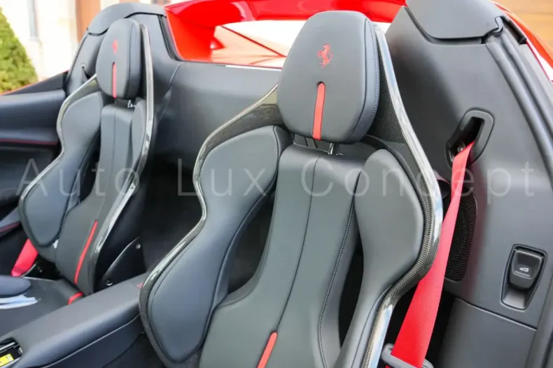 Ferrari 296 GTS din 2025 cu 4.784 km - oferta FER184850 - foto 9