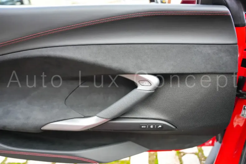 Ferrari 296 GTS din 2025 cu 4.784 km - oferta FER184850 - foto 24