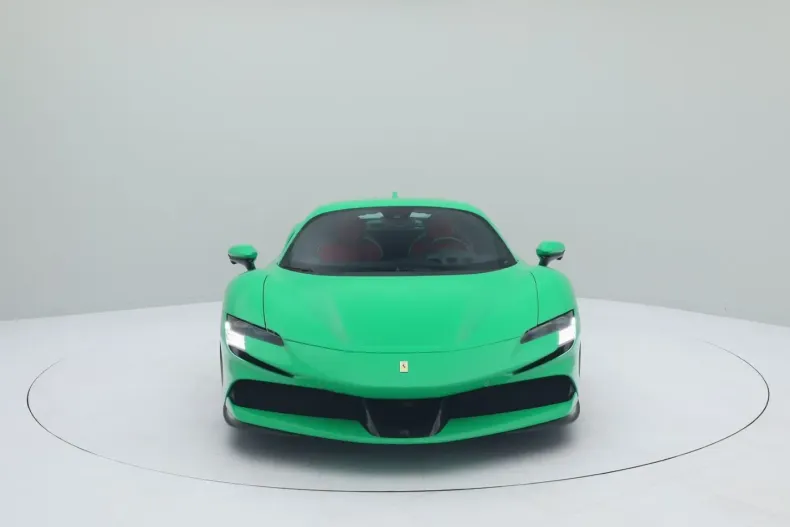 Ferrari SF90 din 2023 cu 1.477 km - oferta FER184853 - foto 2