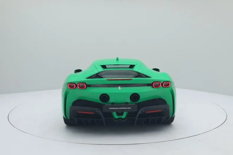 Ferrari SF90 din 2023 cu 1.477 km - oferta FER184853 - foto 9