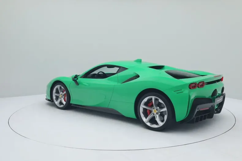 Ferrari SF90 din 2023 cu 1.477 km - oferta FER184853 - foto 11