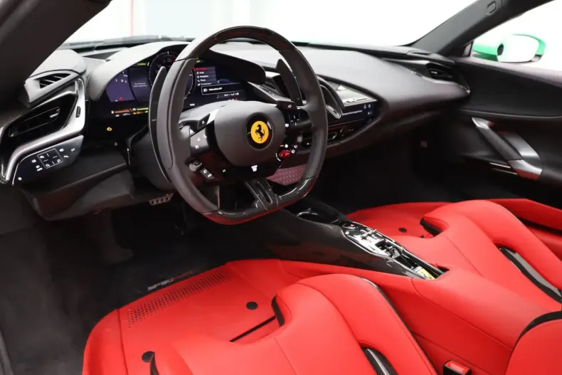 Ferrari SF90 din 2023 cu 1.477 km - oferta FER184853 - foto 18