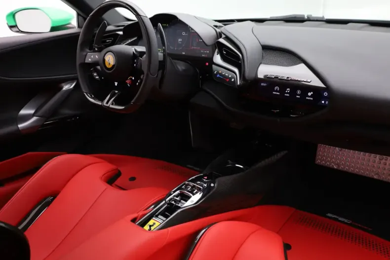 Ferrari SF90 din 2023 cu 1.477 km - oferta FER184853 - foto 26