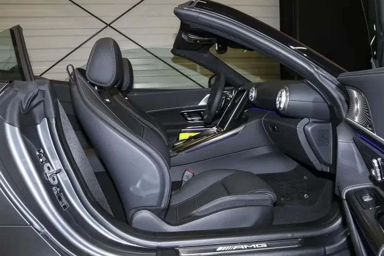 Mercedes-Benz SL 43 AMG (Clasa SL) din 2026 cu 8.000 km - oferta MER184854 - foto 8