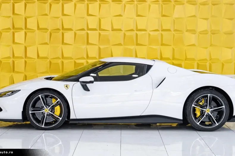 Ferrari 296 GTB din 2023 cu 9.740 km - oferta FER184855 - foto 5