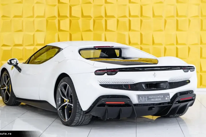 Ferrari 296 GTB din 2023 cu 9.740 km - oferta FER184855 - foto 7