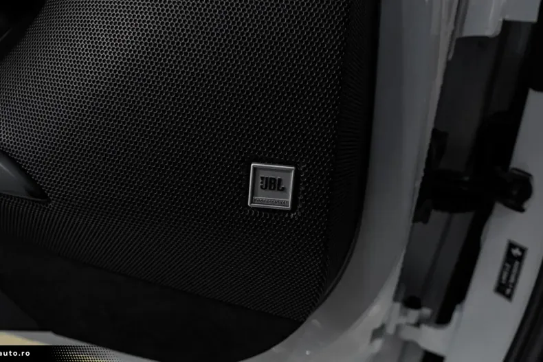 Ferrari 296 GTB din 2023 cu 9.740 km - oferta FER184855 - foto 27