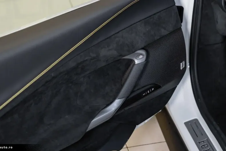 Ferrari 296 GTB din 2023 cu 9.740 km - oferta FER184855 - foto 29