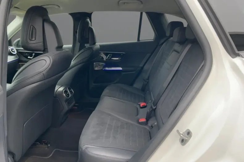 Mercedes-Benz GLC 200 (Clasa GLC) din 2024 cu 23.669 km - oferta MER184868 - foto 8