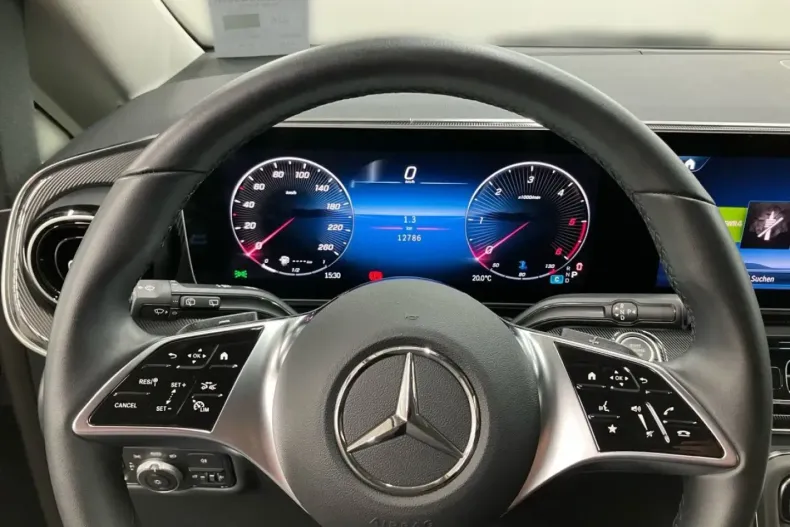 Mercedes-Benz V 220 (Clasa V) din 2024 cu 12.774 km - oferta MER184875 - foto 8