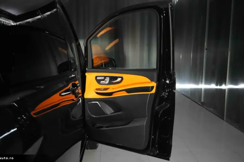 Mercedes-Benz V 250 (Clasa V) din 2023 cu 12.601 km - oferta MER184877 - foto 10