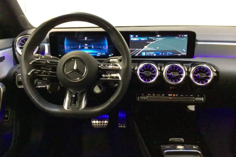 Mercedes-Benz CLA 35 AMG Shooting Brake (Clasa CLA) din 2024 cu 7.987 km - oferta MER184878 - foto 11