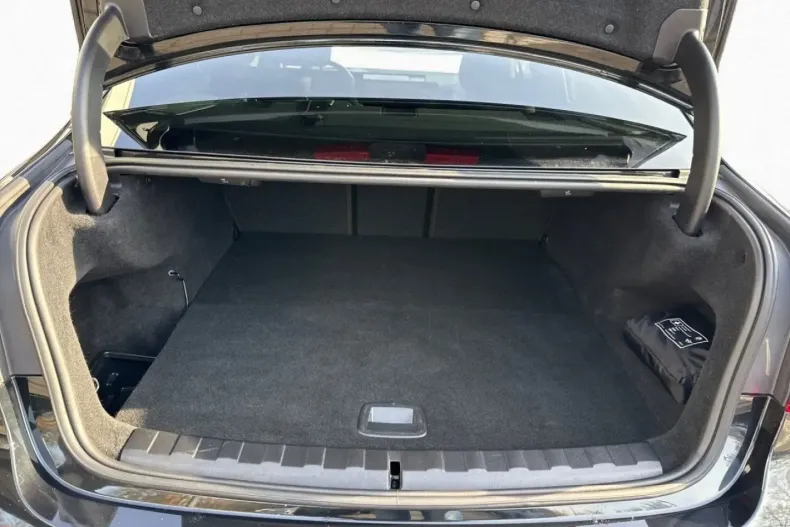 BMW 330 (Seria 3) din 2024 cu 26.786 km - oferta BMW184886 - foto 13