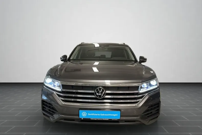 Volkswagen Touareg din 2025 cu 19.667 km - oferta VOL184888 - foto 1