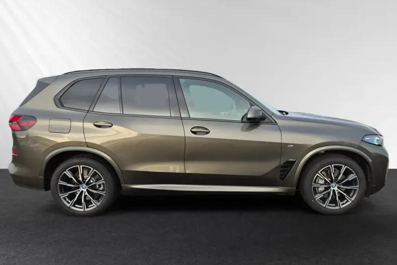 BMW X5 (Seria X) din 2025 cu 14.850 km - oferta BMW184893 - foto 3