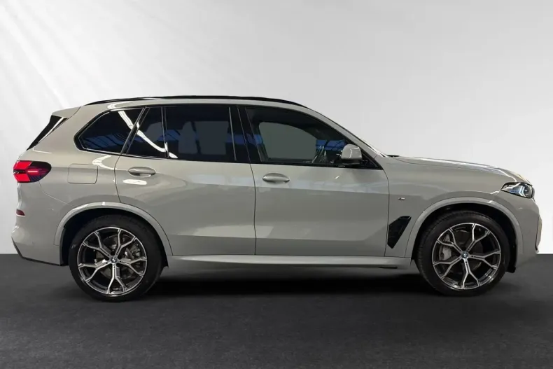 BMW X5 (Seria X) din 2025 cu 14.691 km - oferta BMW184898 - foto 3