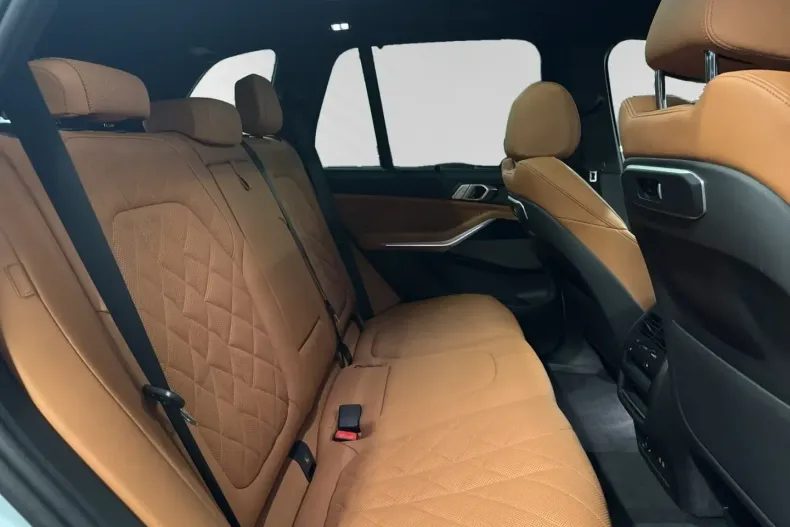 BMW X5 (Seria X) din 2025 cu 14.691 km - oferta BMW184898 - foto 11