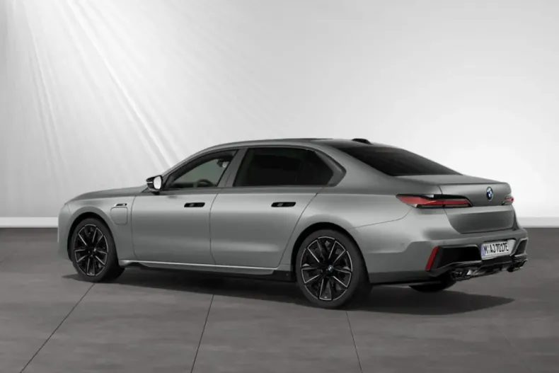 BMW M760 (Modele M) din 2025 cu 10.700 km - oferta BMW184901 - foto 9