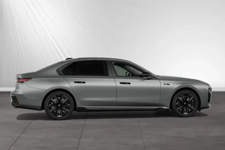 BMW M760 (Modele M) din 2025 cu 10.700 km - oferta BMW184901 - foto 11