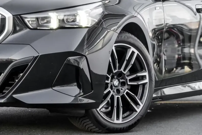 BMW 520 (Seria 5) din 2025 cu 26.500 km - oferta BMW184913 - foto 3