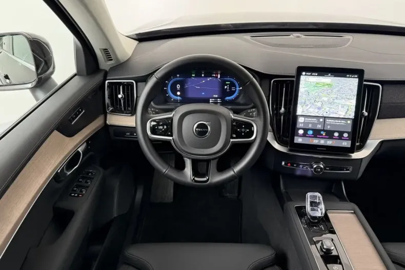 Volvo XC90 din 2025 cu 24.282 km - oferta VOL184914 - foto 11