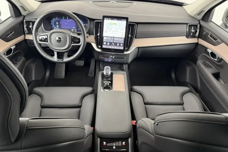 Volvo XC90 din 2025 cu 24.282 km - oferta VOL184914 - foto 12