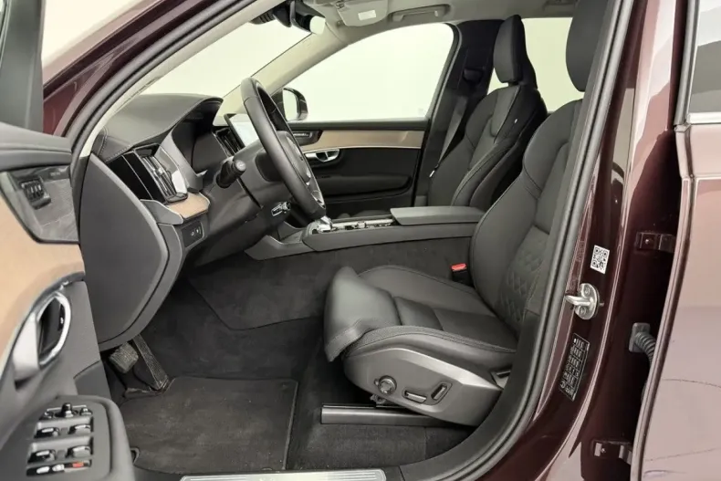 Volvo XC90 din 2025 cu 24.282 km - oferta VOL184914 - foto 14