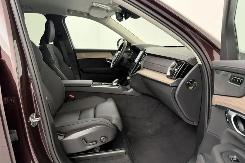 Volvo XC90 din 2025 cu 24.282 km - oferta VOL184914 - foto 16