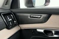 Volvo XC90 din 2025 cu 24.282 km - oferta VOL184914 - foto 37
