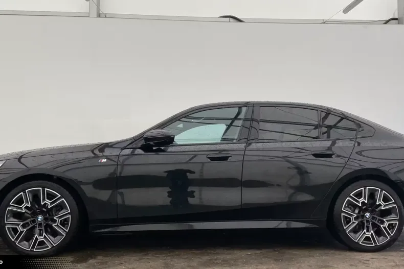 BMW 520 (Seria 5) din 2025 cu 25.400 km - oferta BMW184916 - foto 3