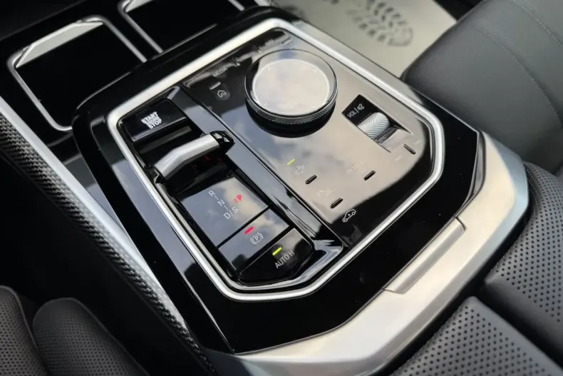 BMW M760 (Modele M) din 2024 cu 27.000 km - oferta BMW184918 - foto 27