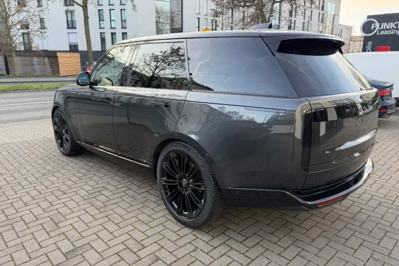 Land Rover Range Rover din 2025 cu 14.900 km - oferta LAN184922 - foto 1