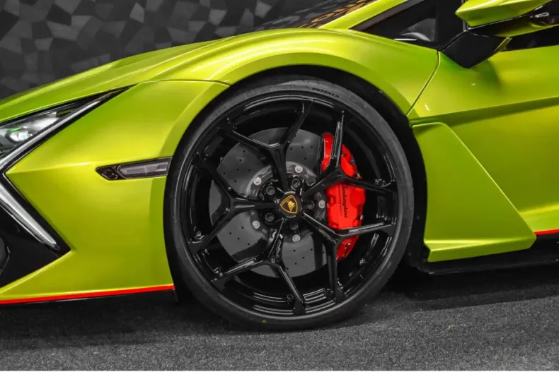 Lamborghini Revuelto din 2025 cu 2.190 km - oferta LAM184923 - foto 16