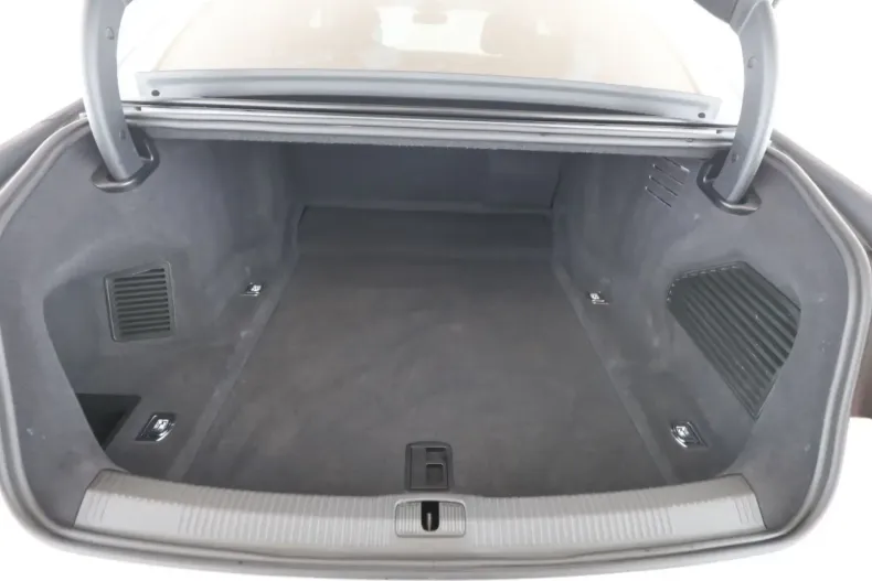 Audi A8 din 2021 cu 61.575 km - oferta AUD184929 - foto 10