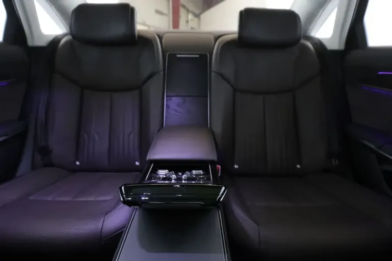 Audi A8 din 2021 cu 61.575 km - oferta AUD184929 - foto 17