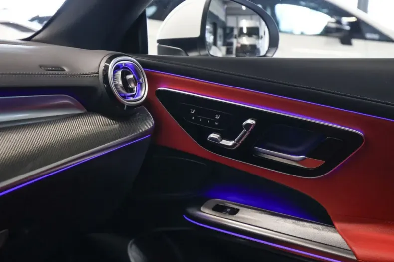 Mercedes-Benz CLE 200 (Clasa CLE) din 2024 cu 3.860 km - oferta MER184932 - foto 13