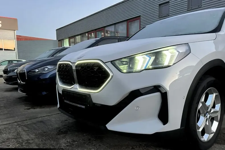 BMW X2 (Seria X) din 2024 cu 8.300 km - oferta BMW184936 - foto 2