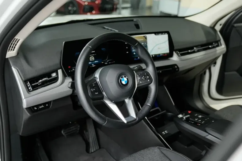 BMW X2 (Seria X) din 2024 cu 9.801 km - oferta BMW184937 - foto 3