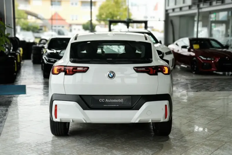 BMW X2 (Seria X) din 2024 cu 9.801 km - oferta BMW184937 - foto 23