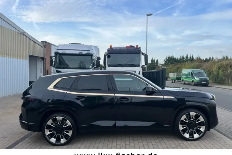 BMW XM (Seria X) din 2023 cu 4.980 km - oferta BMW184946 - foto 5