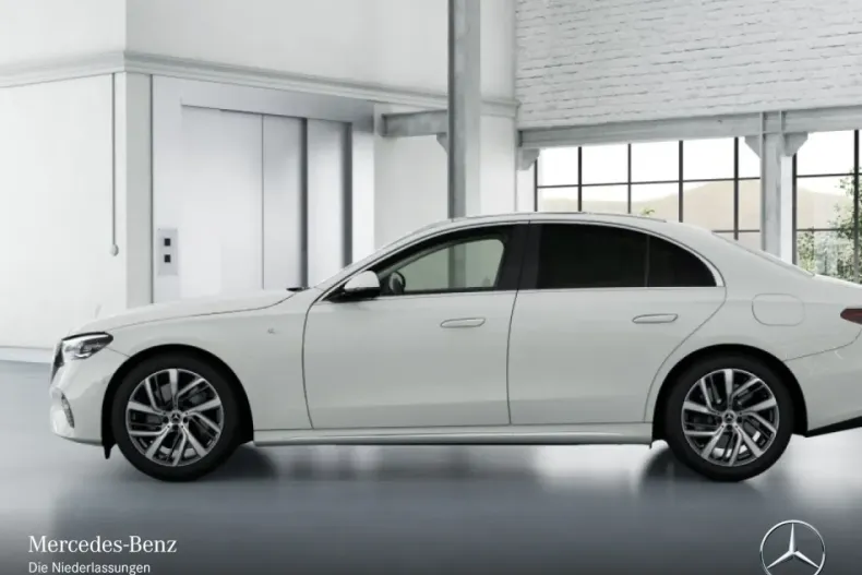 Mercedes-Benz E 300 (Clasa E) din 2025 cu 7.139 km - oferta MER184948 - foto 10