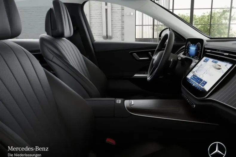 Mercedes-Benz E 300 (Clasa E) din 2025 cu 7.139 km - oferta MER184948 - foto 16