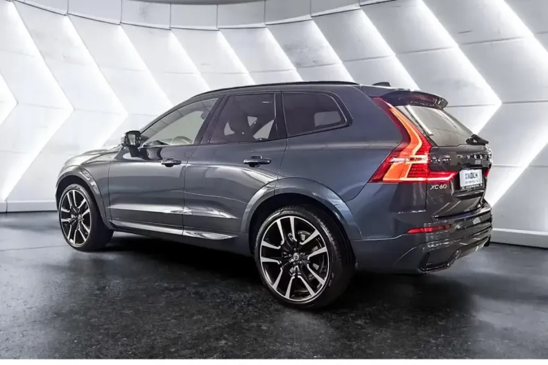 Volvo XC60 din 2025 cu 6.688 km - oferta VOL184950 - foto 2