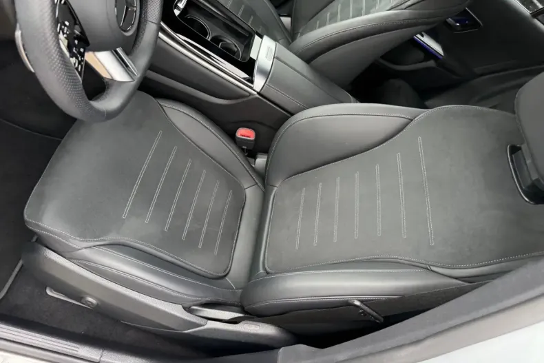 Mercedes-Benz GLC 220 (Clasa GLC) din 2024 cu 8.649 km - oferta MER184956 - foto 16