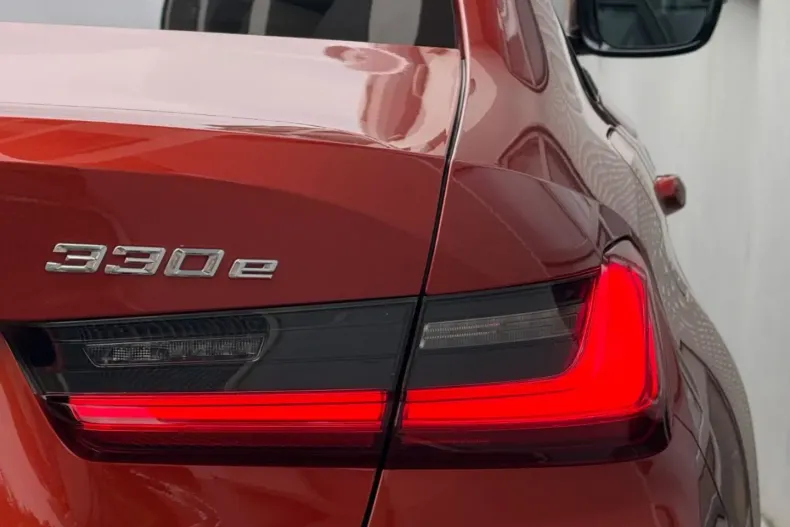 BMW 330 (Seria 3) din 2021 cu 109.940 km - oferta BMW184961 - foto 45