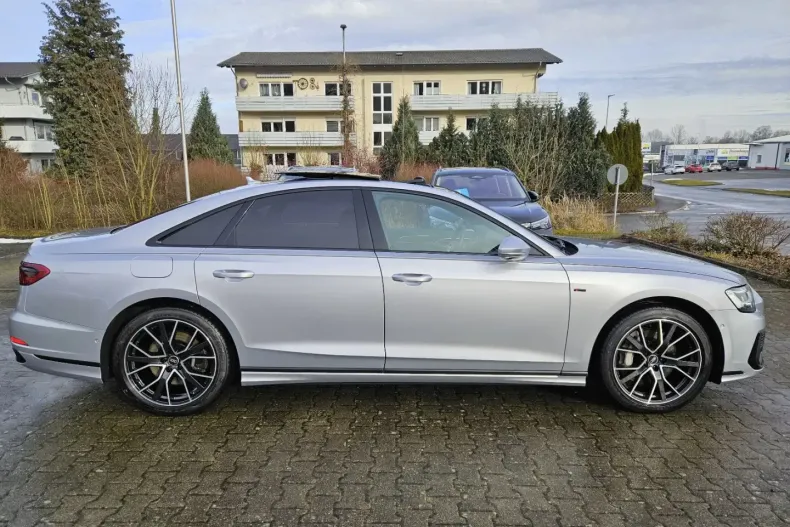 Audi A8 din 2022 cu 40.800 km - oferta AUD184962 - foto 3
