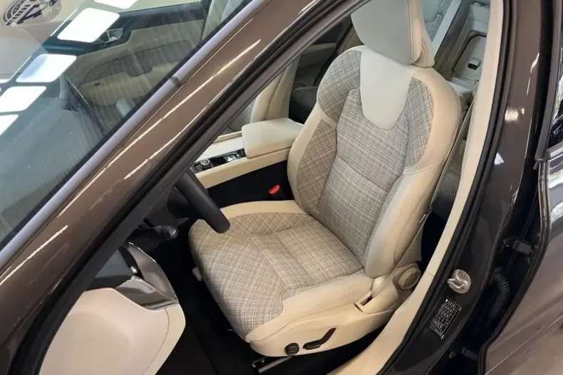 Volvo XC60 din 2024 cu 8.950 km - oferta VOL184967 - foto 22