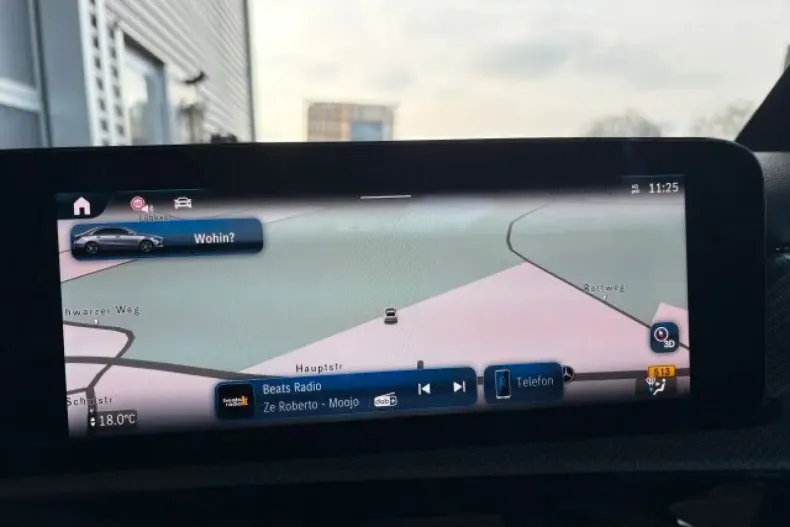 Mercedes-Benz A 180 (Clasa A) din 2024 cu 6.405 km - oferta MER184969 - foto 13