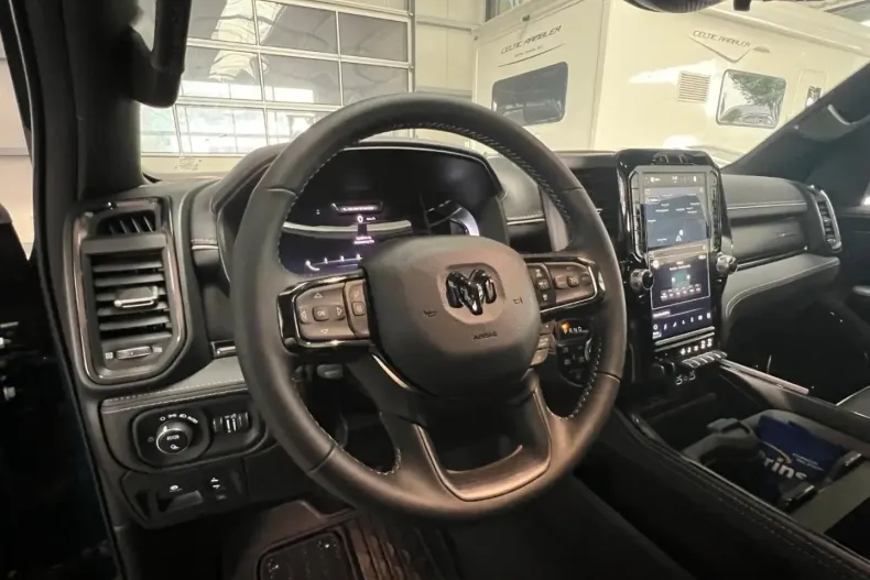 Dodge RAM din 2024 cu 1.690 km - oferta DOD184972 - foto 6