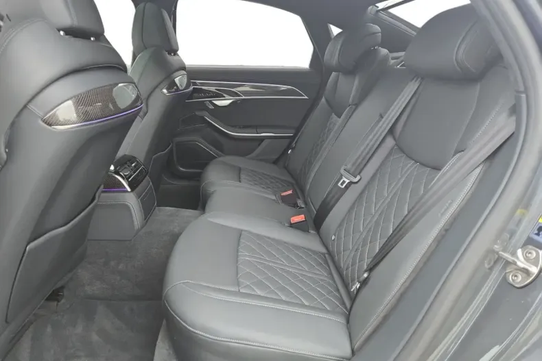 Audi A8 din 2023 cu 42.841 km - oferta AUD184977 - foto 9